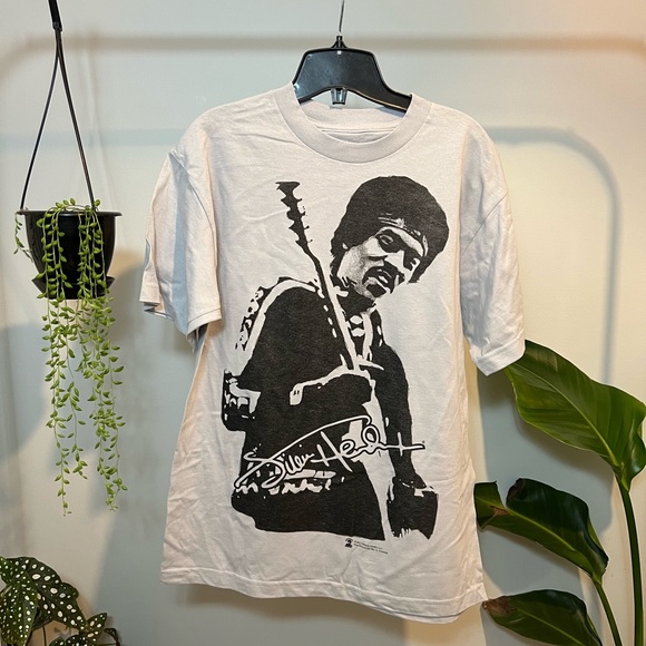 Jimi Hendrix tees - DM to check large size - Picture 4 of 6